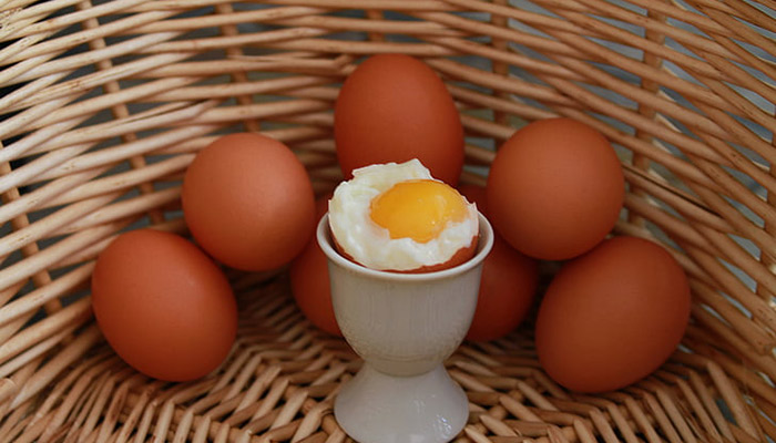 水煮鸡蛋隔夜吃上有没什么危害 水煮鸡蛋隔夜吃好吗