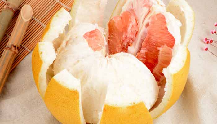 柚子皮煮水止咳的做法 柚子皮煮水的做法