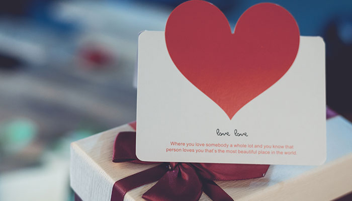 感谢老公送礼物得短句 感谢老公给的生日惊喜