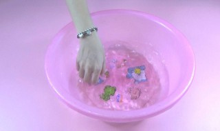 加白醋洗脸有什么好处（加白醋洗脸有什么好处吗）