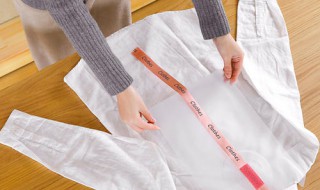 衣服叠折的方法（衣服叠折的方法图片）