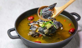 乌鸡有什么功效和作用（乌鸡有什么功效和作用）