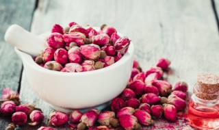 金边玫瑰花茶的功效与禁忌 金边玫瑰花茶的副作用