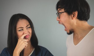 早上起床有口臭怎么办（早上起床有口臭怎么办啊）
