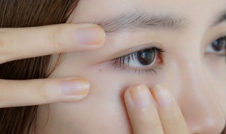 如何去除眼角皱纹 如何去除眼角皱纹小妙招