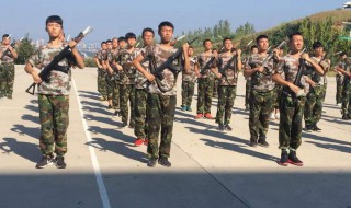 高一新生自我介绍（高一新生自我介绍简单大方）