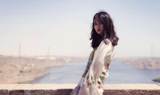 女生的拍照技巧（女生的拍照技巧和方法）