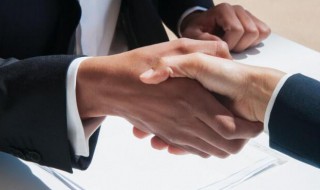 握手的礼仪谁先伸手（握手的礼仪谁先伸手地位低）