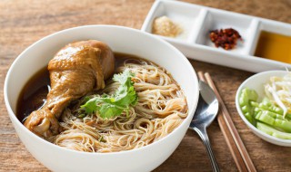 适合胃疼的人吃的食物（适合胃疼的人吃的食物是什么）