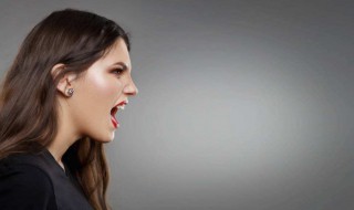 女人经常生气的危害 50岁女人经常生气的危害