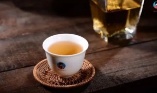 女人喝白茶好吗（女人经常喝白茶好吗）