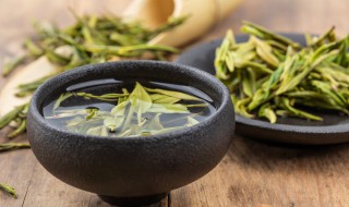 百草茶的功效与作用（百草茶的功效与作用奶片吃奶片）