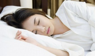 吃什么东西有助于睡眠（吃什么东西有助于睡眠,缓解压力）