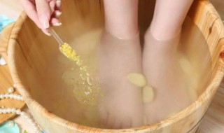 姜粉泡脚的功效与作用 花椒姜粉泡脚的功效与作用