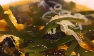 鸡蛋和海带能一起吃吗（牛奶鸡蛋和海带能一起吃吗）