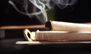 熏艾灸的最佳时间（熏艾灸的最佳时间和禁忌）