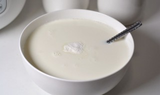 过期的牛奶可以做酸奶吗 过期的牛奶可以做酸奶吗