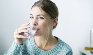 喝苏打水的好处 苏打水对身体有什么好处