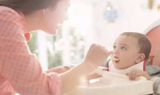 该怎么让宝宝自己吃饭 该怎么让宝宝自己吃饭视频