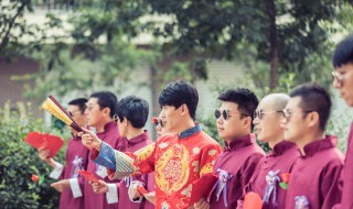 哥哥结婚弟弟弹什么歌比较好（哥哥结婚弟弟弹什么歌比较好听）