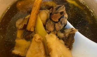 灵芝鸡汤的做法与功效 灵芝鸡汤的做法与功效视频