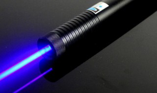 激光笔能在几秒内使火柴燃烧 激光笔能在几秒内使火柴燃烧出来