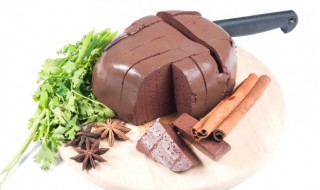 鸭血的作用（鸭血的作用与副作用）