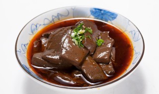 鸭血的功效（鸭血的功效与作用禁忌中医解释）