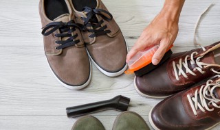 如何清洗麂皮鞋（如何清洗麂皮鞋子）