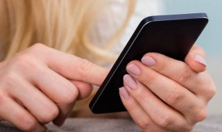 联通手机怎么查话费（联通手机怎么查话费 短信）