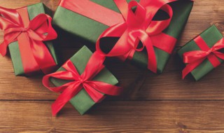 做客送礼讲究什么礼仪常识（拜访送礼要注意哪些礼仪）
