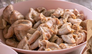 如何清洗肥肠（如何清洗肥肠和肚子）