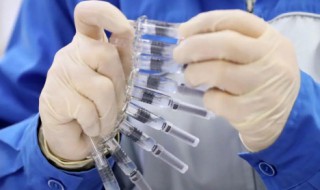 打完疫苗多久不能洗澡（打完疫苗多久不能洗澡吃辣）