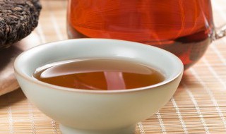 壶嘴为什么不能对着人 酒桌上壶嘴为什么不能对着人