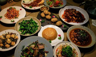 哪些隔夜菜千万不能吃（哪些隔夜菜千万不能吃的）
