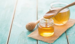 天然美容养颜蜂蜜的作用与功效 天然美容养颜蜂蜜的作用与功效是什么