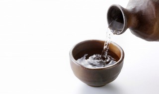 酒可以代替酒精消毒吗 酒精消毒液和医用酒精一样吗