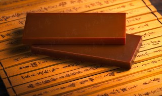 阿胶真假怎么鉴别方法（阿胶真假怎么鉴别方法图片）