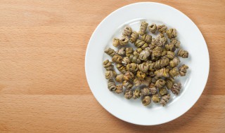 天然石斛的功效与食用方法（女性吃石斛的10大好处）