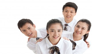 怎样和女孩聊天找话题（怎样和女孩聊天找话题开场）