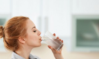 每天喝多少水最合适 一般人每天喝多少水最合适