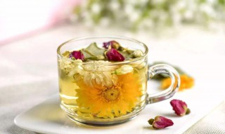 菊花和枸杞泡水喝有什么功效 菊花和枸杞泡水喝有什么功效和作用