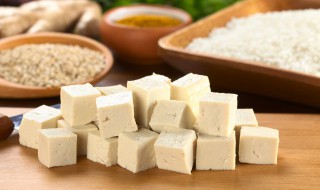 豆腐的营养价值和功效与作用（小葱拌豆腐的营养价值和功效与作用）
