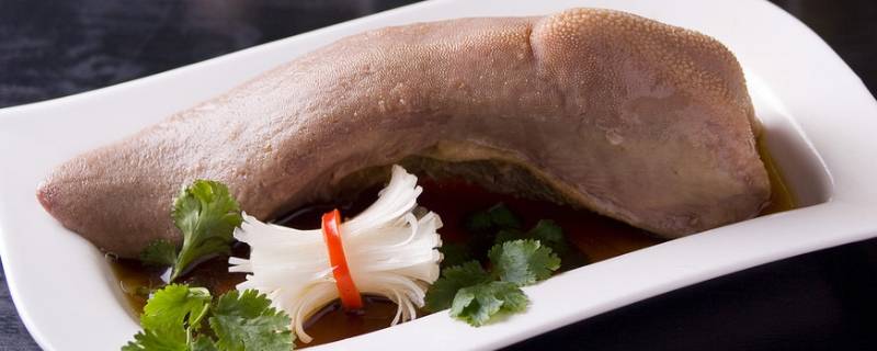 牛舌头怎么处理去皮（牛舌头怎么处理去皮图解）