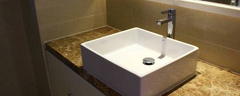 呕吐物把洗脸池堵了怎么办（吐到洗脸池堵了怎么办）