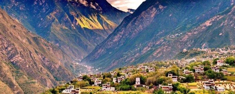 大小金川是如今什么地方（大小金川是什么意思）