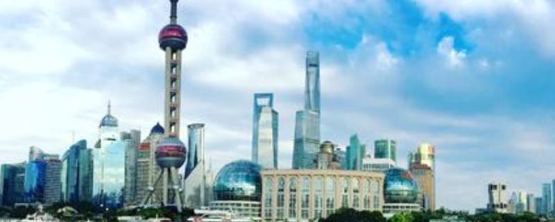 东方明珠几点亮灯（春节东方明珠几点亮灯）