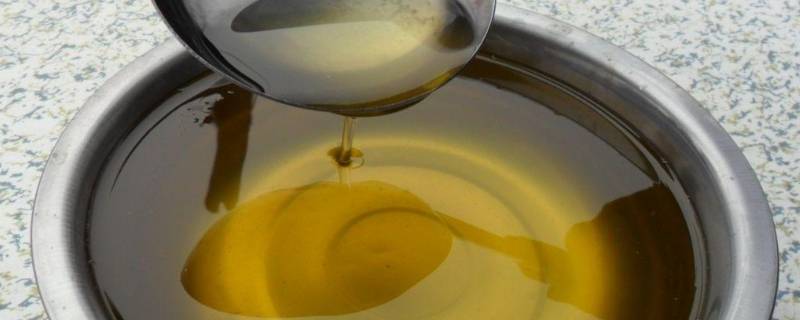 冬天花生油凝固正常吗 冬天花生油会凝固好还是不凝固好