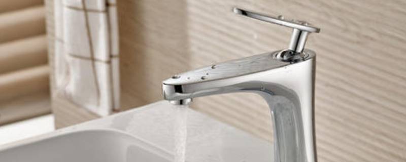 水龙头结冰不出水怎么办（水龙头结冰不出水怎么办小妙招）