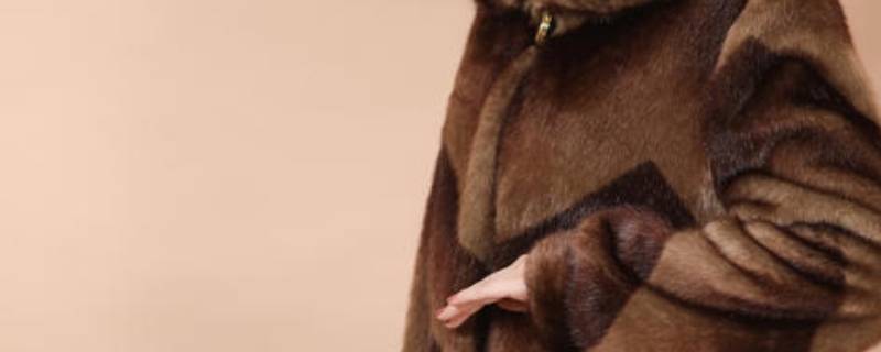 貂皮大衣可以喷酒精消毒吗 貂皮大衣可以喷消毒液吗